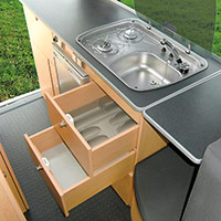 Campingbus Reimo MultiStyle: Die Heckküche - Klick öffnet Großansicht Campingbus Reimo MultiStyle