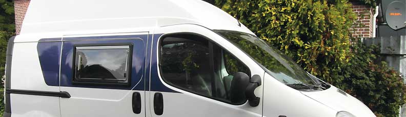 Elevating Roofs & High Tops Roofs for Renault Trafic / Vauxhall Vivaro / Nissan Primastar Pop Up Roofs & High Tops for Renault Trafic, Vauxhall Vivaro, Nissan Primastar