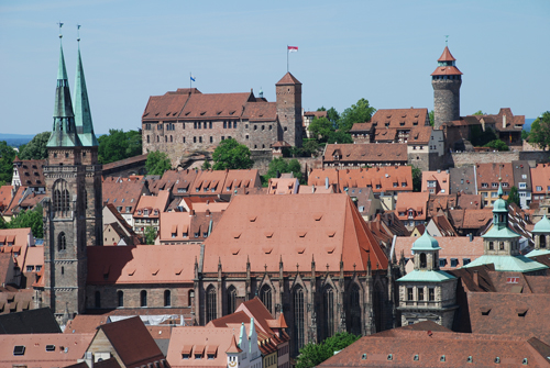 Wohnmobil mieten Nürnberg - Blick auf die Burg Wohnmobil mieten Nürnberg - Blick auf die Burg