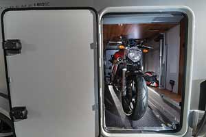 Adria Sonic Supreme I 810 SC - die Heckgarage Adria Sonic Supreme I 810 SC - die Heckgarage