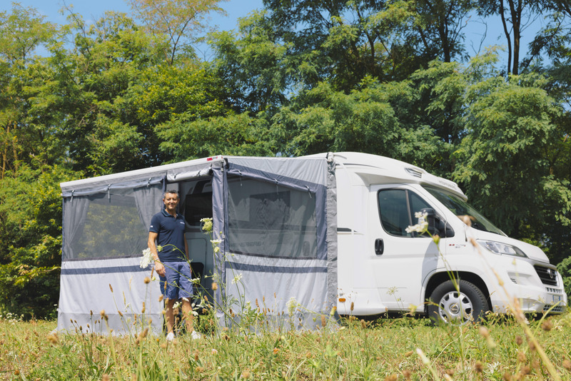 Markise am Wohnmobil nachrüsten: Schutz bei Regen und Sonne 